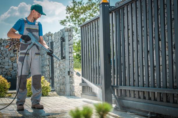Best Animal Enclosure Cleaning  in Old Westbury, NY